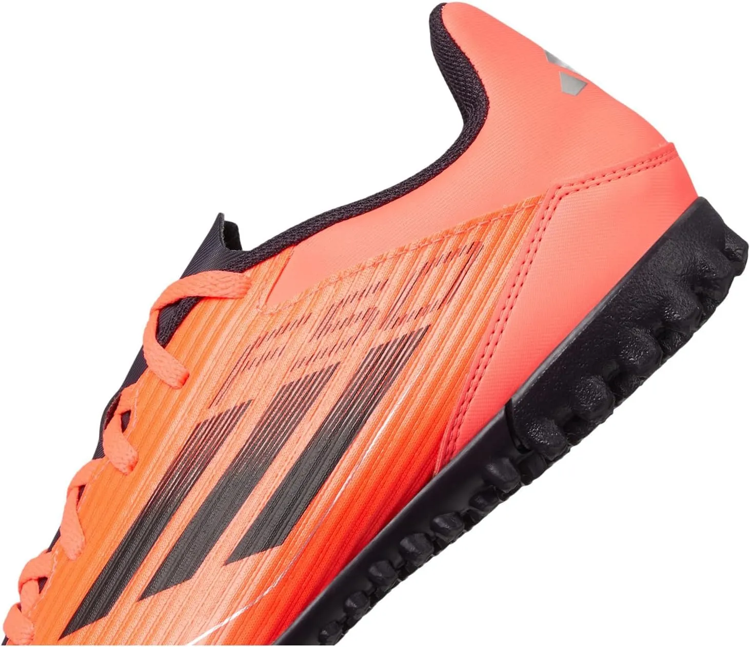 adidas Unisex-Adult F50 Club Turf Sneaker