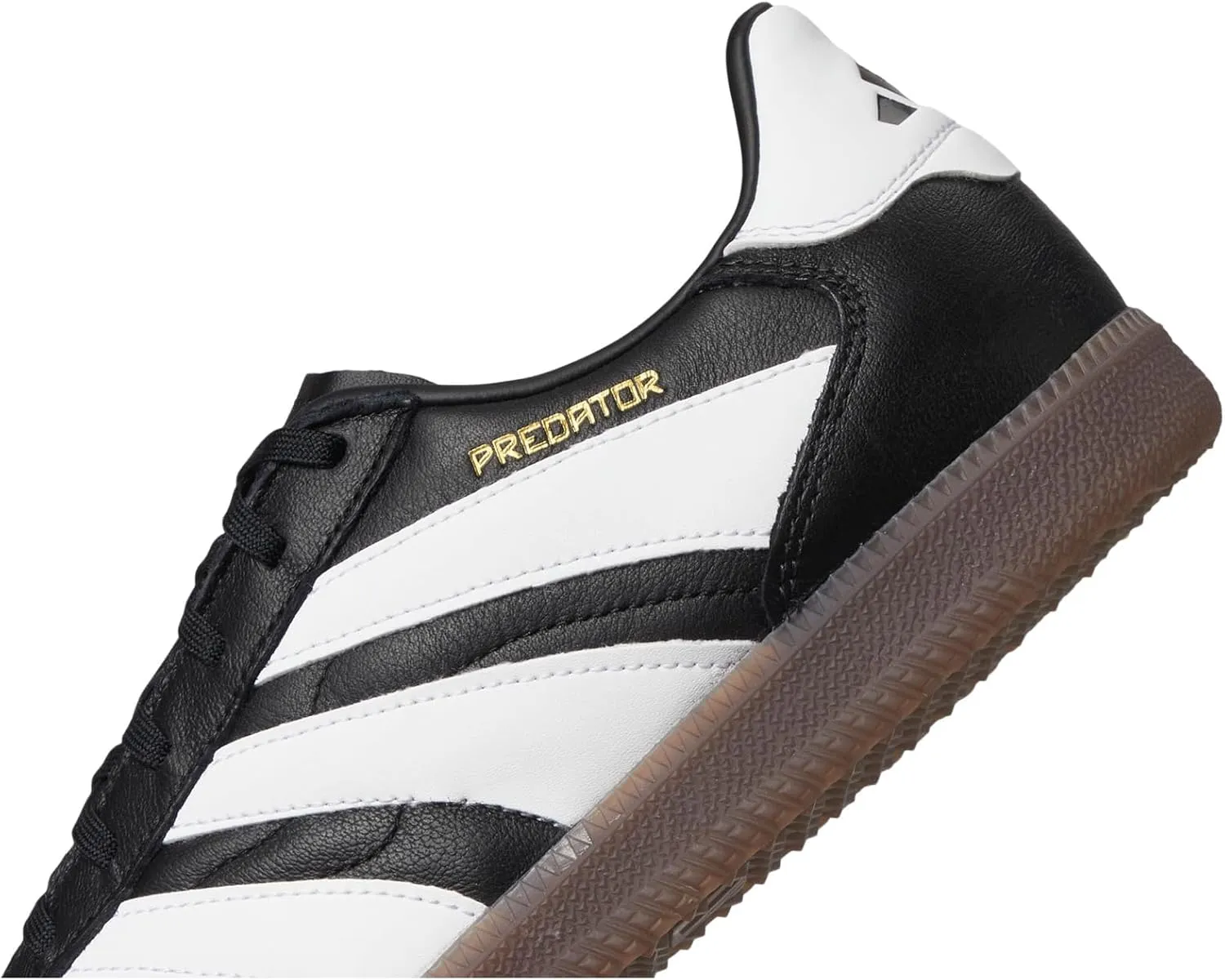 adidas Unisex Adult Freestyle Indoor Sneaker