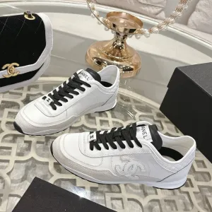 Calfskin White 25C CHANEL Flawless & Suede Traines Safe 213314