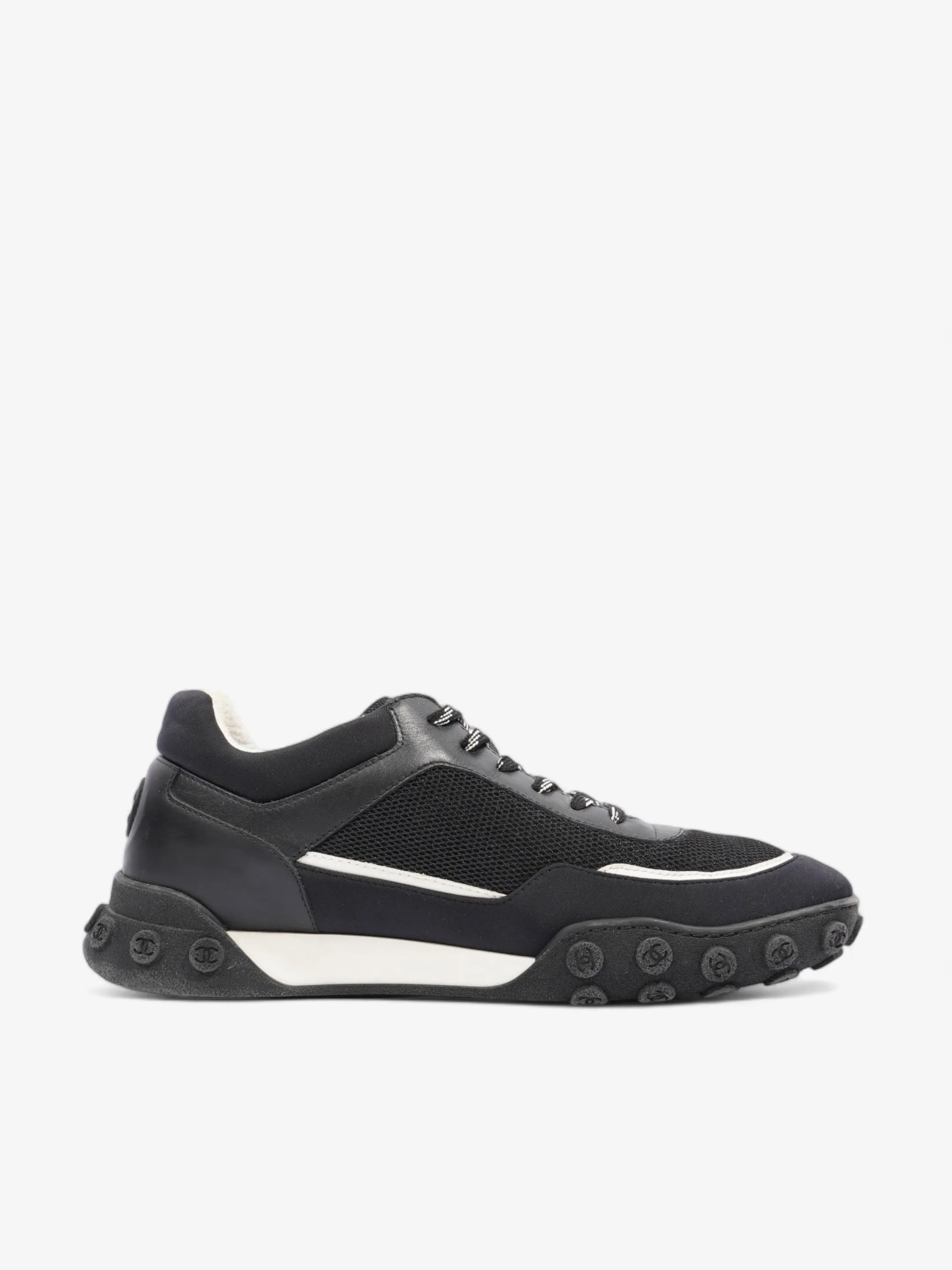 Chanel Low Top Sneaker Black / Navy Mesh EU 43 UK 9