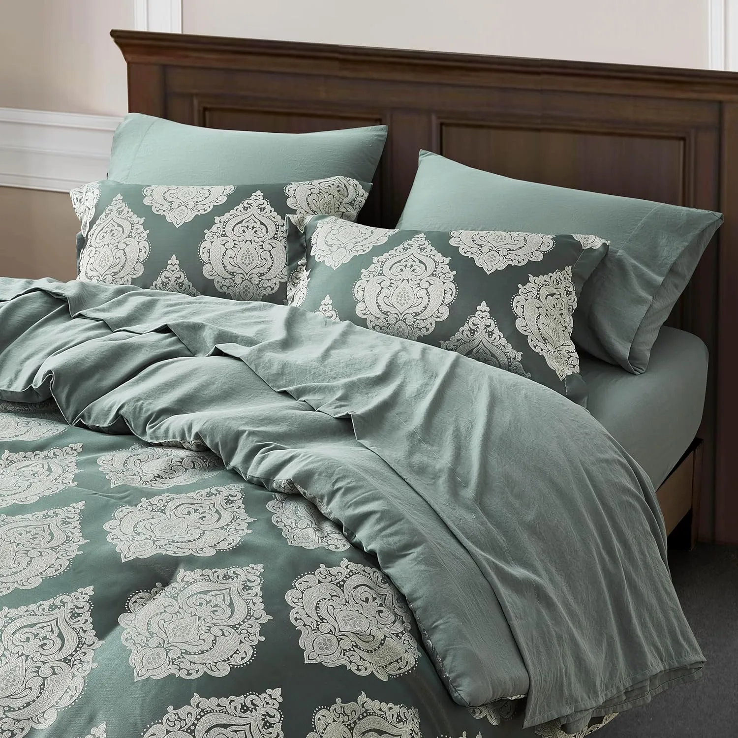 Chezmoi Collection Juliette 7-Piece Bed in a Bag Comforter Set King - Luxury Medallion Jacquard Comforter Set with Sheets for All Seasons, Gray Green Smoke