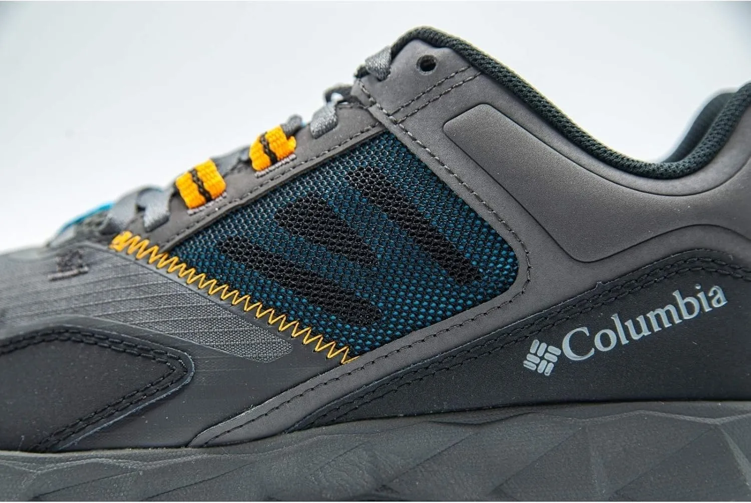 Columbia Men's Flow District Sneaker