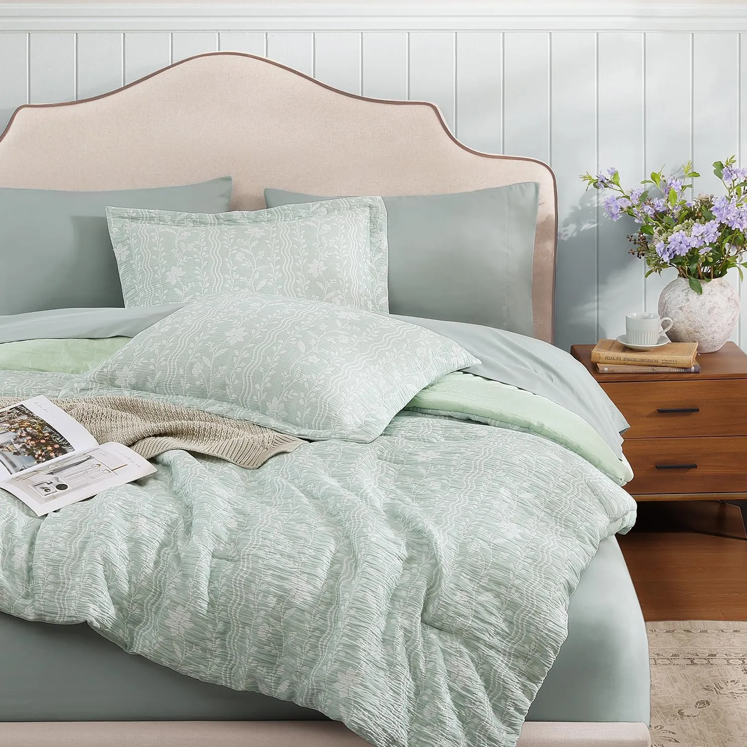 Comforter Set Queen Size - 7 Pieces Floral Green Bedding for All Seasons, Farmhouse Shabby Chic Embroidery Bed Set, Soft Jacquard Queen Comforter Set with Sheets, Pillowcases & Shams