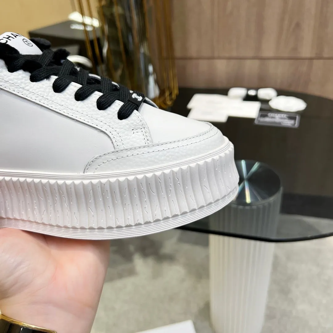 Hot deal Sneaker White CHANEL Black With Fleece Cowhide 944562 Safe transaction Lining