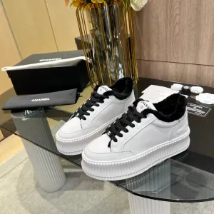 Hot deal Sneaker White CHANEL Black With Fleece Cowhide 944562 Safe transaction Lining