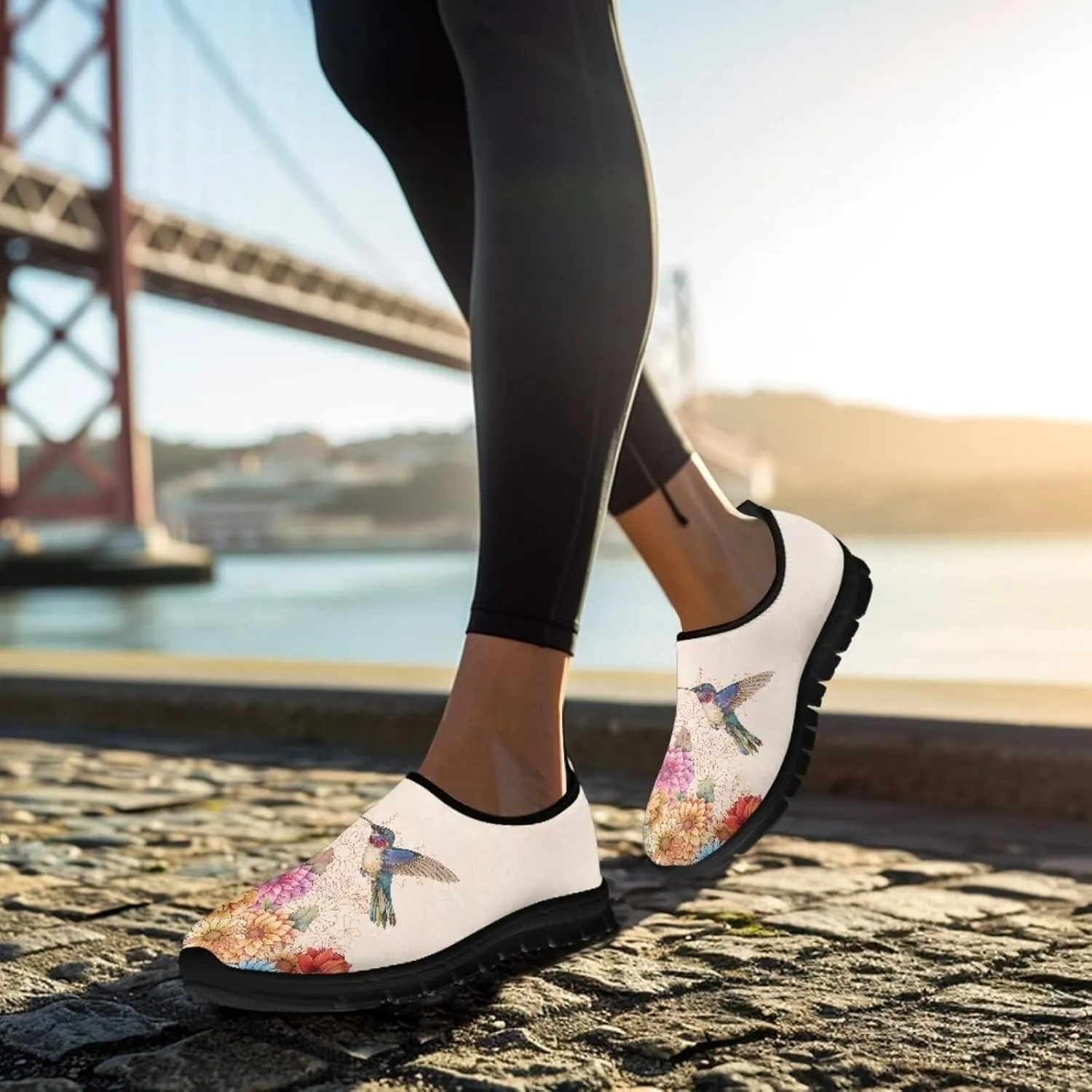 Hummingbirds Print Soft Loafers for Women Casual Trekking Mesh Shoes Non-Slip Walking Flat Shoes for All Seasons