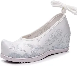 Ladies Hanfu Shoes Embroidered Chinese Traditional Style Flat Shoes Vintage Handmade Flower Embroidery Shoes for Women
