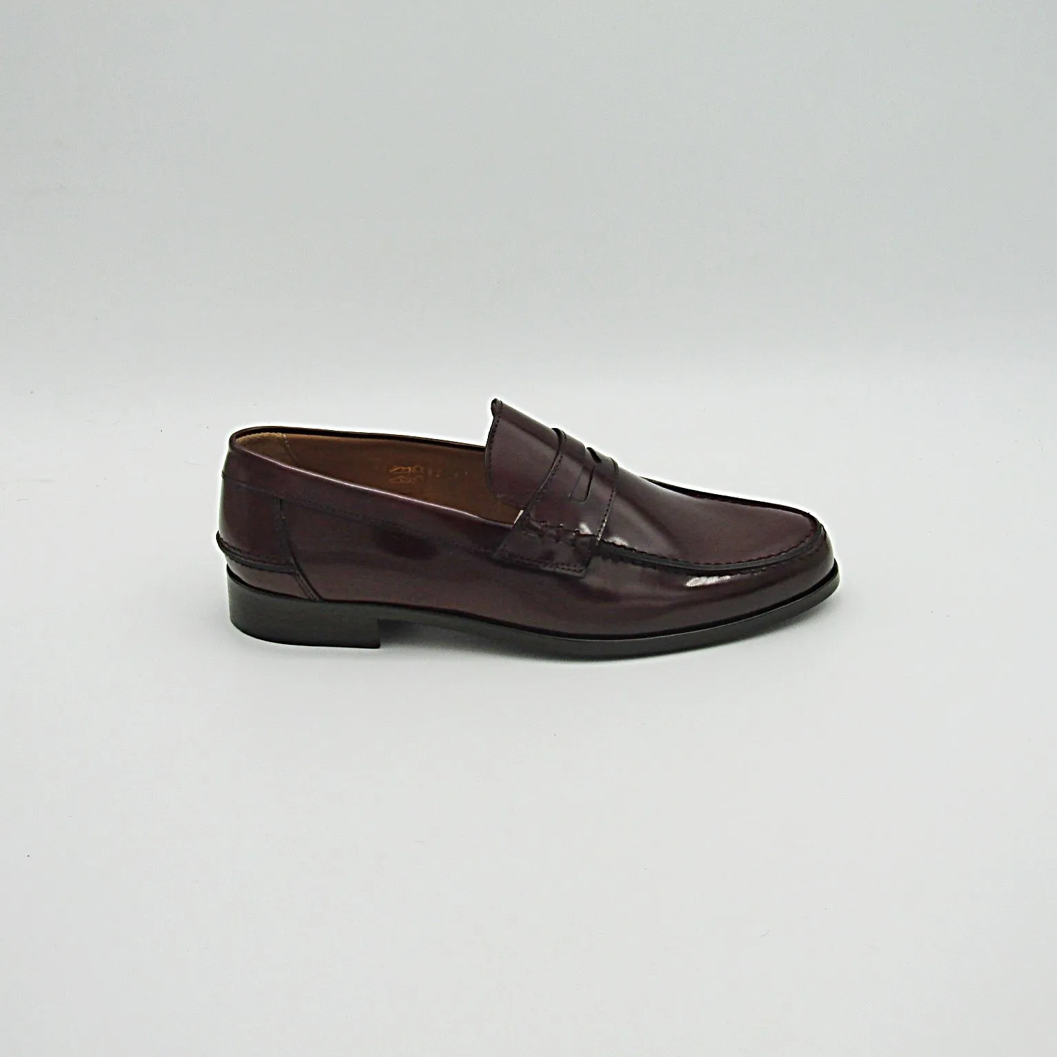 LOAFER