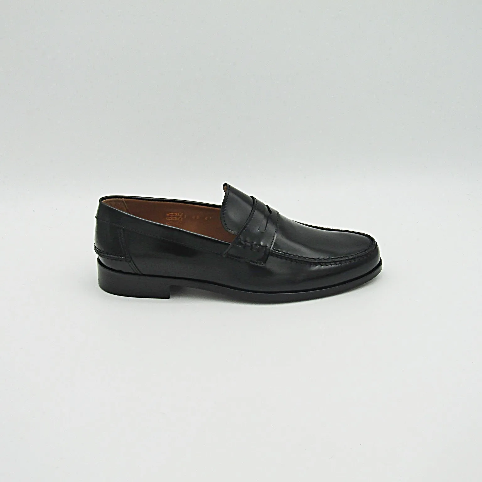 LOAFER