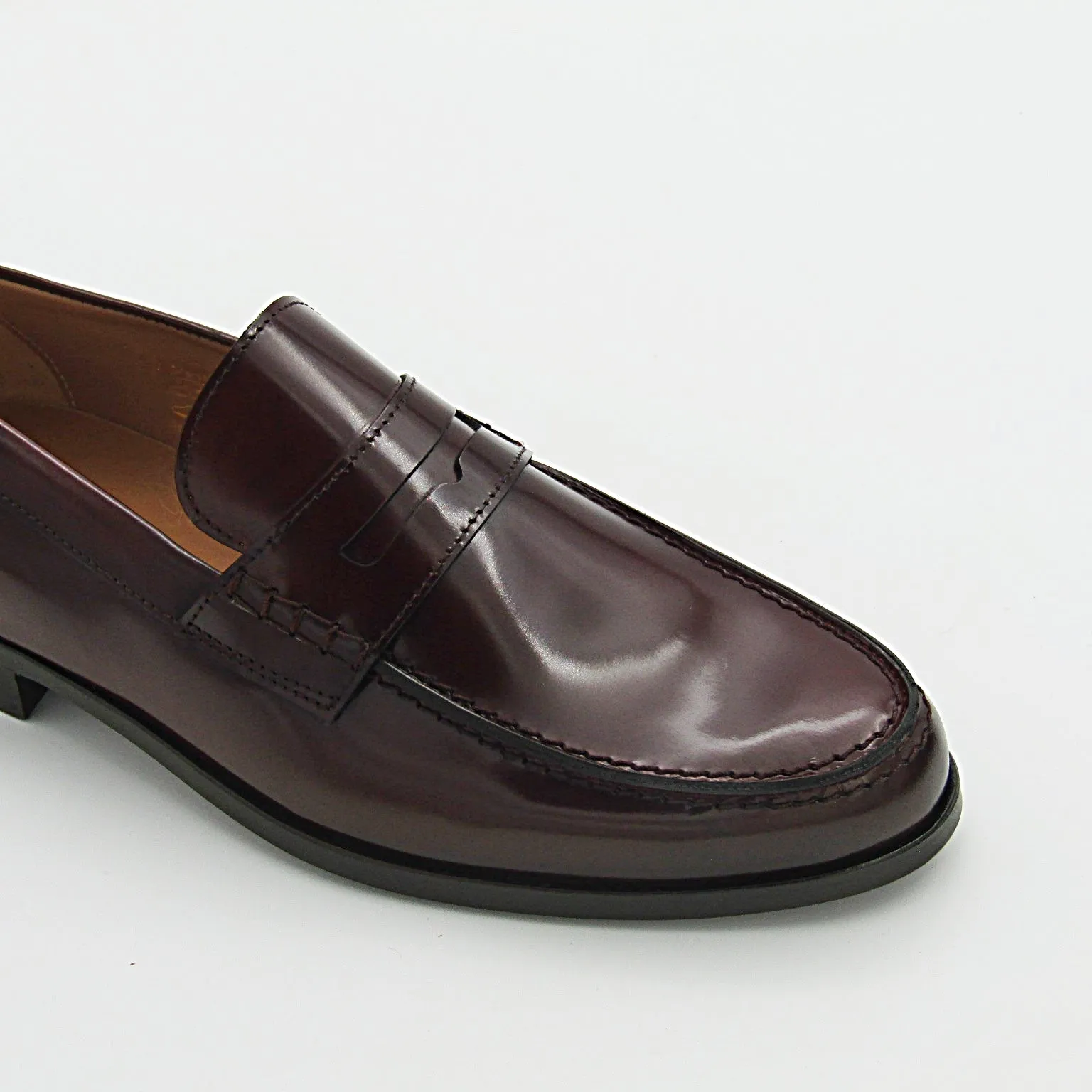 LOAFER