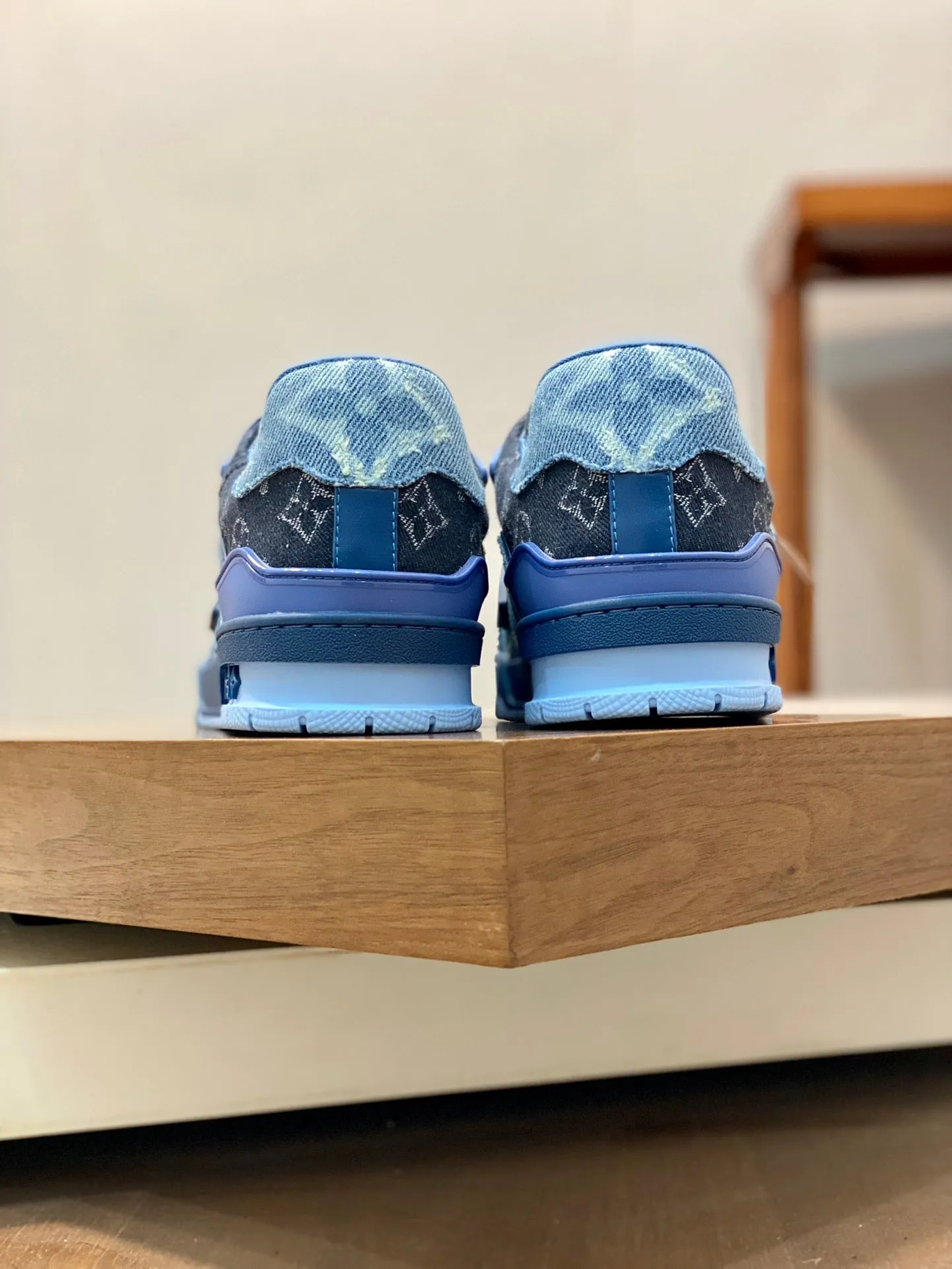 Louis TRAINER Safe DENIM Vuitton  Exceptional SNEAKER