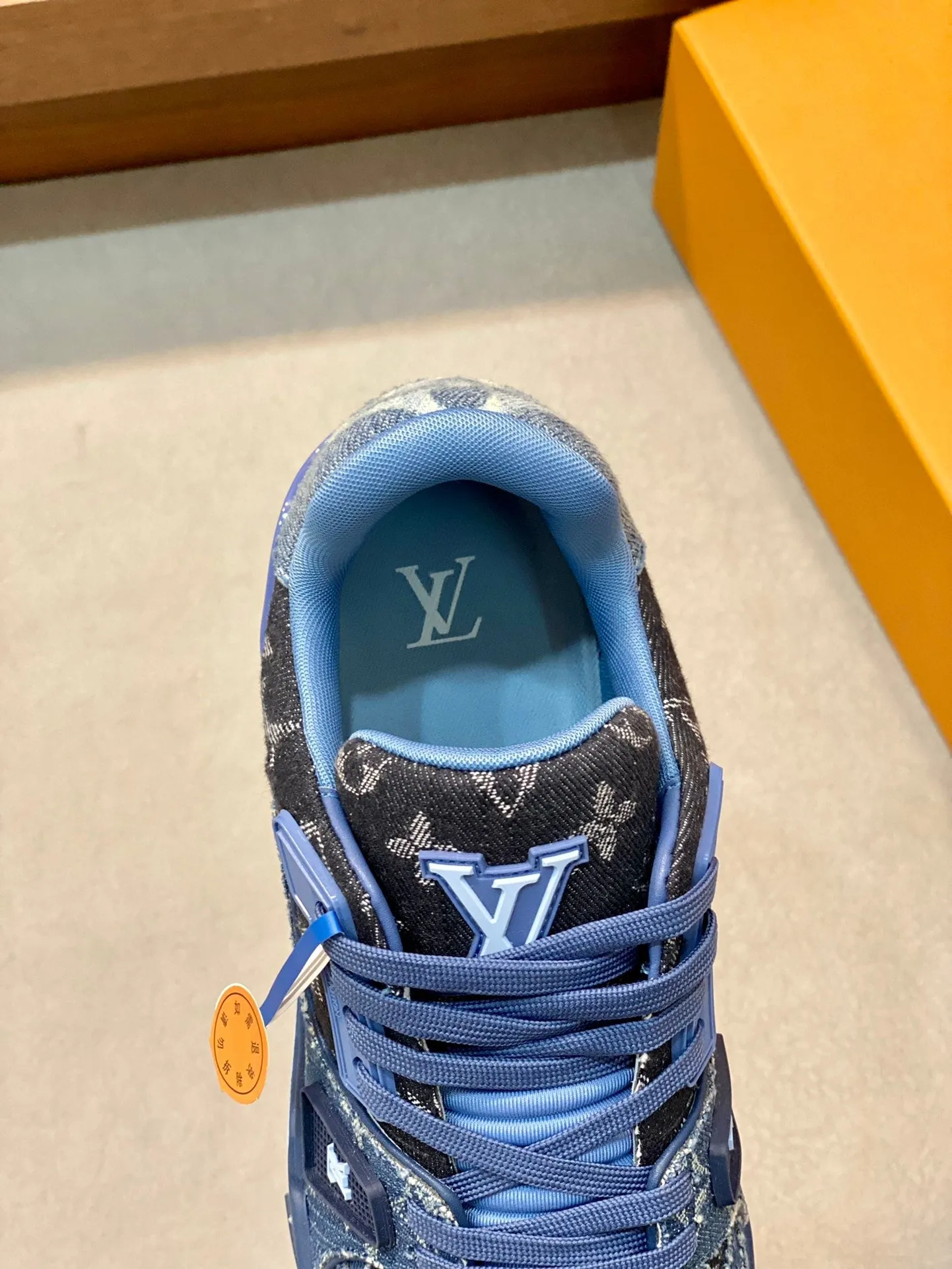 Louis TRAINER Safe DENIM Vuitton  Exceptional SNEAKER