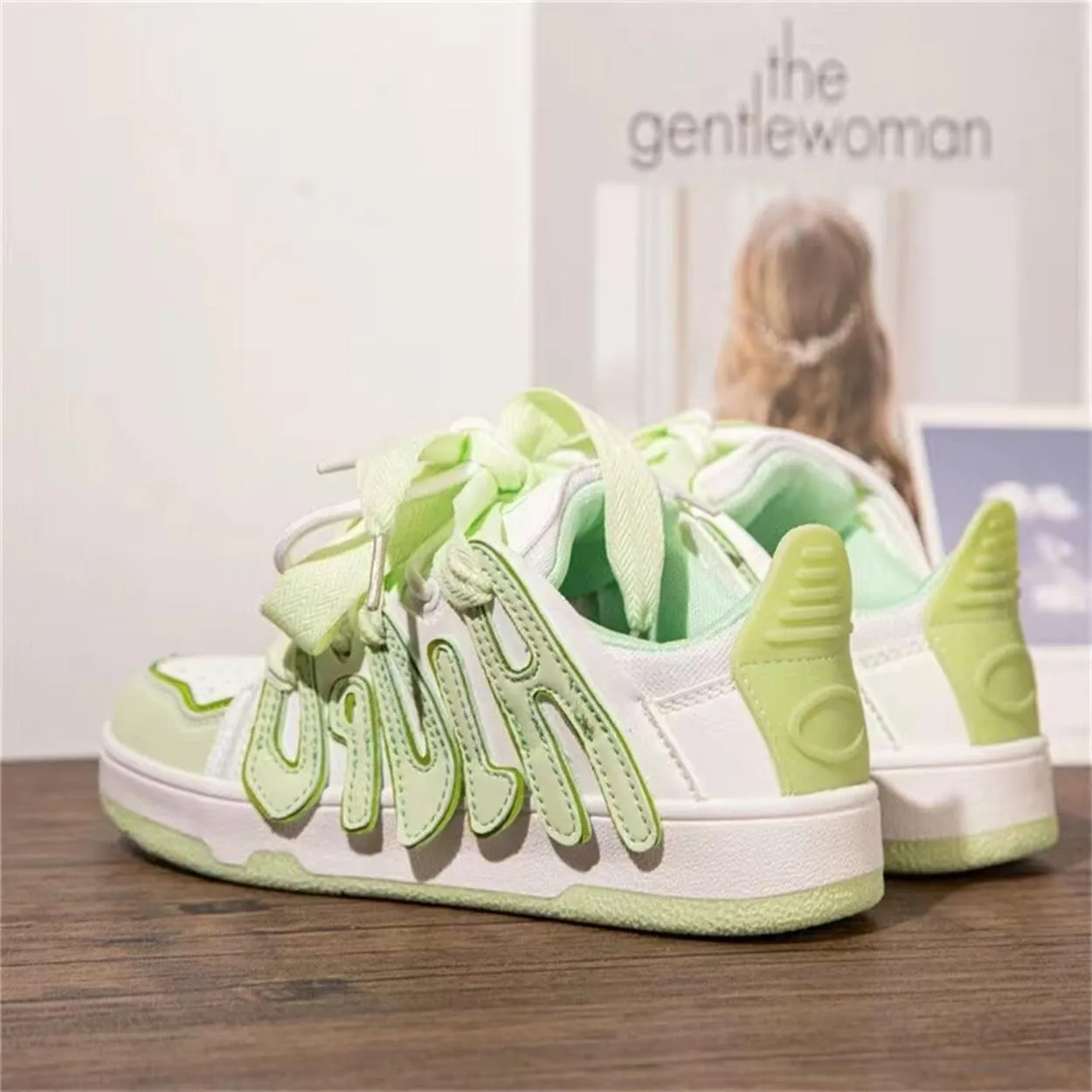 Preppy Shoes Sneakers for Women Running Shoes Non Slip On Casual Walking Shoes Fashion Lightweight Sneaker for Work Travel