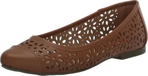 UNIONBAY Women's Willis Pointed Toe Flat