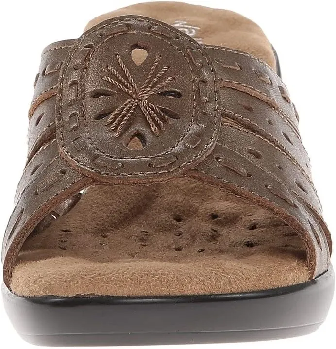 Walking Cradles Women's Reece Pointed Toe Flat