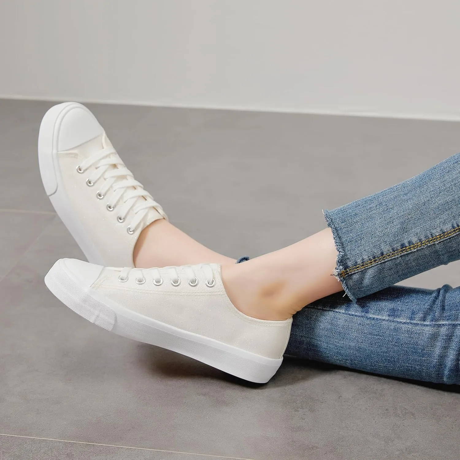 ZGR Women's Canvas Low Top Sneaker Lace-up Classic Casual Shoes for Women